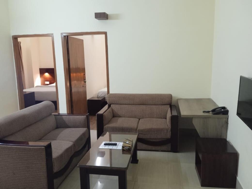 Richmond Hotel Силхет Экстерьер фото